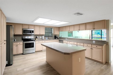 Villa ou maison à louer à Bradenton, Floride: 3 chambres, 193.61 m2 № 2298862 - photo 14