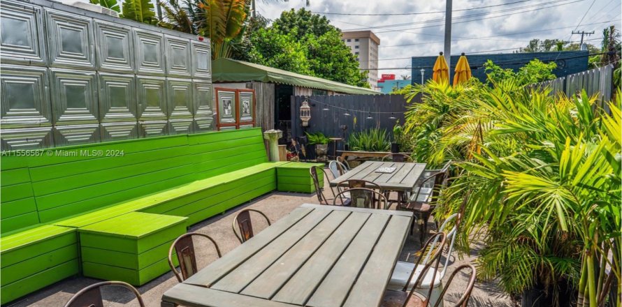 Entreprise à Miami, Floride № 1079518