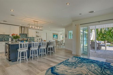 House in Longboat Key, Florida 2 bedrooms, 153.94 sq.m. № 357476 - photo 16