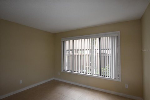 Condo in Orlando, Florida, 2 bedrooms  № 1911211 - photo 20