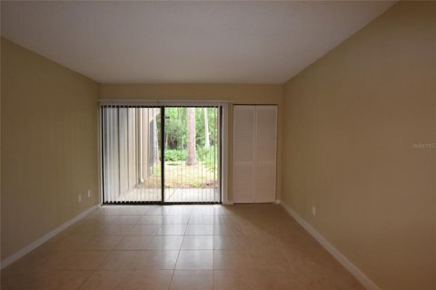 Condo in Orlando, Florida, 2 bedrooms  № 1911211 - photo 18