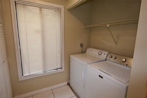 Condo in Orlando, Florida, 2 bedrooms  № 1911211 - photo 4