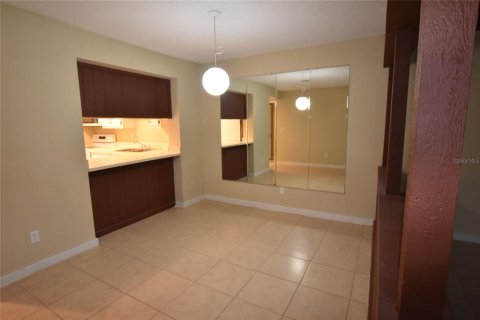 Condo in Orlando, Florida, 2 bedrooms  № 1911211 - photo 7