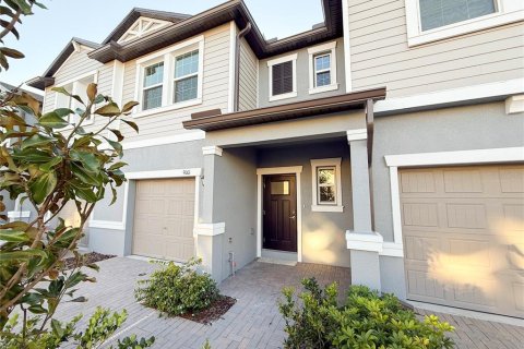 Townhouse in Land O' Lakes, Florida 3 bedrooms, 148.74 sq.m. № 2230177