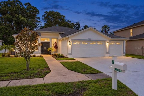 Casa en venta en Odessa, Florida, 3 dormitorios, 187.57 m2 № 2384132 - foto 4