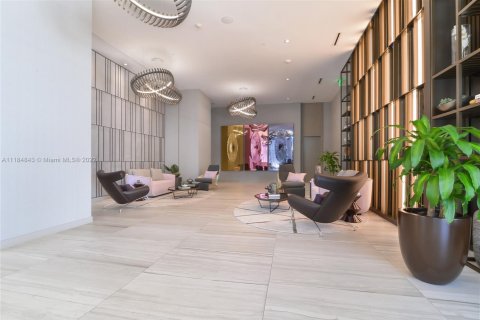 Copropriété à vendre à Hollywood, Floride: 2 chambres, 96.99 m2 № 2012215 - photo 25