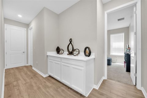 Casa en venta en Wesley Chapel, Florida, 5 dormitorios, 321.53 m2 № 2200645 - foto 24