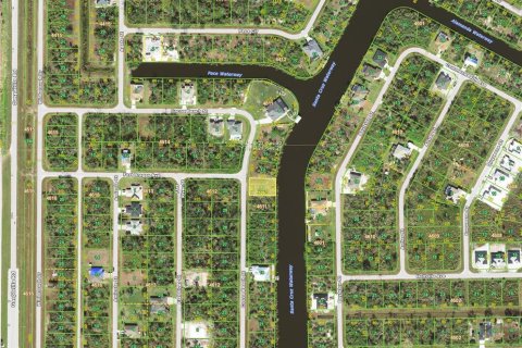 Land in Port Charlotte, Florida № 2103705 - photo 8