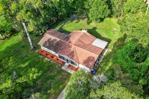 House in Crystal River, Florida 3 bedrooms, 146.32 sq.m. № 2320934
