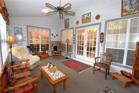 House in Newberry, Florida 2 bedrooms, 144.37 sq.m. № 1838902 - photo 19