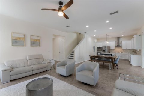 House in Lakewood Ranch, Florida 5 bedrooms, 269.97 sq.m. № 2143004 - photo 12