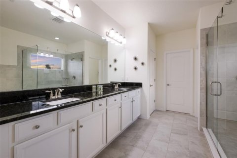 House in Lakewood Ranch, Florida 5 bedrooms, 269.97 sq.m. № 2143004 - photo 16