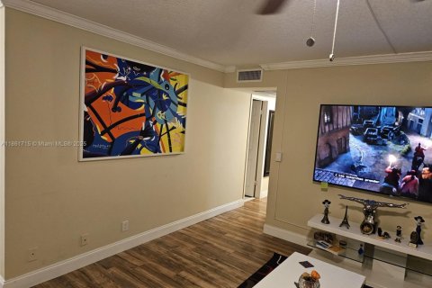Condo in Deerfield Beach, Florida, 2 bedrooms  № 1892289 - photo 2