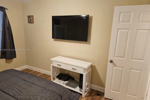 Condo in Deerfield Beach, Florida, 2 bedrooms  № 1892289 - photo 8