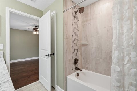 Adosado en venta en Tampa, Florida, 3 dormitorios, 205.31 m2 № 2226430 - foto 24