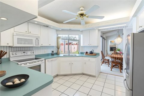 Casa en venta en Lakeland, Florida, 3 dormitorios, 171.4 m2 № 2157396 - foto 3