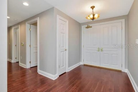Copropriété à louer à Tampa, Floride: 2 chambres, 270.25 m2 № 1793110 - photo 2