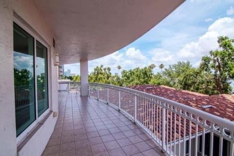 Copropriété à louer à Tampa, Floride: 2 chambres, 270.25 m2 № 1793110 - photo 30