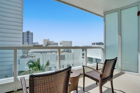 Copropriété à vendre à Miami Beach, Floride: 48.4 m2 № 2154774 - photo 6