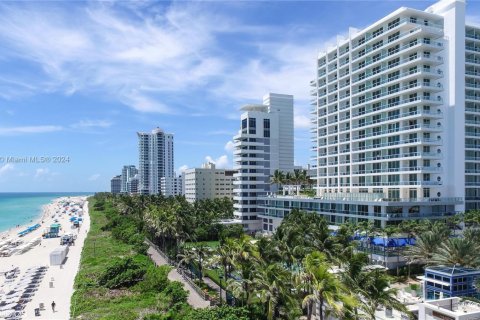 Studio à Condo à Miami Beach, Floride № 2154774