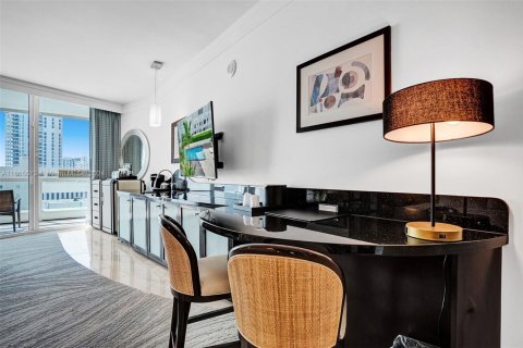 Copropriété à vendre à Miami Beach, Floride: 48.4 m2 № 2154774 - photo 17