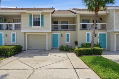 Adosado en venta en Treasure Island, Florida, 2 dormitorios, 85.47 m2 № 2095745 - foto 3