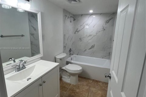 Снять в аренду кондоминиум в Майами, Флорида 2 спальни, 92.25м2, № 1930992 - фото 11