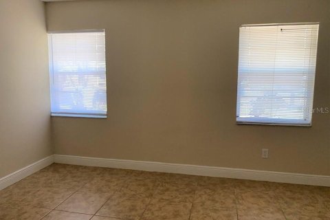 Villa ou maison à louer à Orlando, Floride: 3 chambres, 111.76 m2 № 2111103 - photo 6