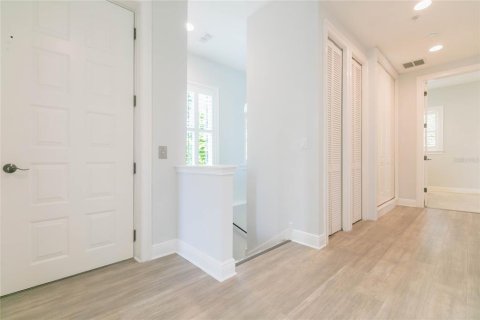 Townhouse in Tampa, Florida 3 bedrooms, 285.86 sq.m. № 2109960 - photo 14