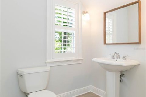 Townhouse in Tampa, Florida 3 bedrooms, 285.86 sq.m. № 2109960 - photo 13