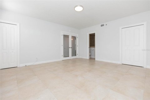 Townhouse in Tampa, Florida 3 bedrooms, 285.86 sq.m. № 2109960 - photo 22