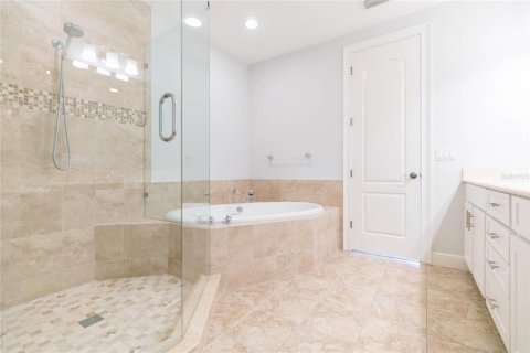 Townhouse in Tampa, Florida 3 bedrooms, 285.86 sq.m. № 2109960 - photo 20
