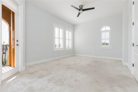 Townhouse in Tampa, Florida 3 bedrooms, 285.86 sq.m. № 2109960 - photo 15