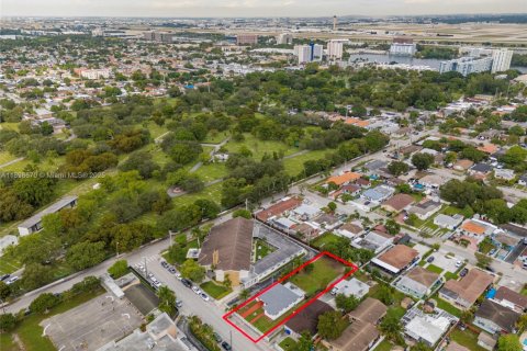 Купить виллу или дом в Майами, Флорида 3 спальни, 153.1м2, № 1953002 - фото 28