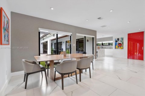 Villa ou maison à vendre à Miami Shores, Floride: 4 chambres, 274.99 m2 № 2041107 - photo 17
