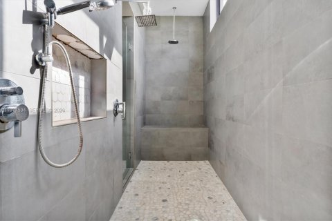 Villa ou maison à vendre à Miami Shores, Floride: 4 chambres, 274.99 m2 № 2041107 - photo 30