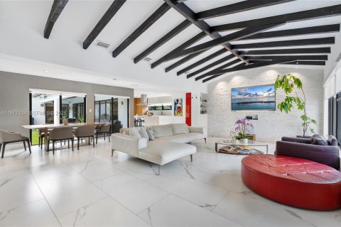 Villa ou maison à vendre à Miami Shores, Floride: 4 chambres, 274.99 m2 № 2041107 - photo 10