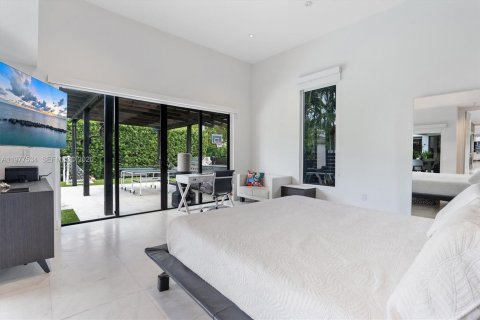 Villa ou maison à vendre à Miami Shores, Floride: 4 chambres, 274.99 m2 № 2041107 - photo 23