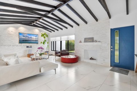 Villa ou maison à vendre à Miami Shores, Floride: 4 chambres, 274.99 m2 № 2041107 - photo 12