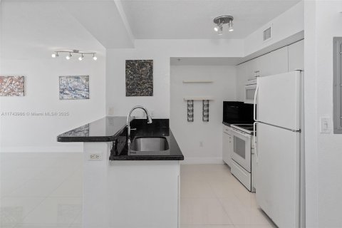 Condominio en venta en Miami, Florida, 1 dormitorio, 47.38 m2 № 1958939 - foto 27