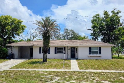 Casa en Spring Hill, Florida 2 dormitorios, 112.5 m2 № 2306388