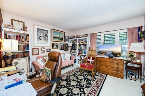 Condo in Naples, Florida, 2 bedrooms  № 1580215 - photo 9