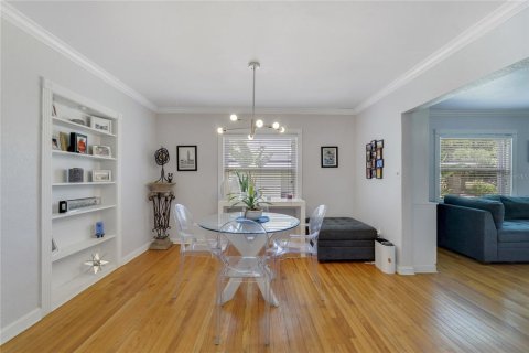 House in Orlando, Florida 2 bedrooms, 126.35 sq.m. № 1886509 - photo 14