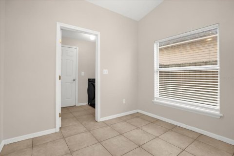 House in Lake Mary, Florida 3 bedrooms, 133.31 sq.m. № 1915653 - photo 11