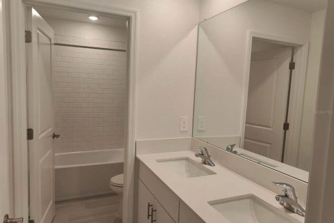 House in San Antonio, Florida 6 bedrooms, 239.69 sq.m. № 2379433 - photo 22