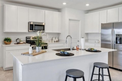 House in San Antonio, Florida 6 bedrooms, 239.69 sq.m. № 2379433 - photo 3