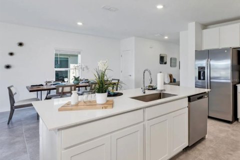 House in San Antonio, Florida 6 bedrooms, 239.69 sq.m. № 2379433 - photo 4