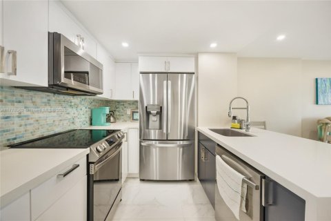 Condominio en venta en Fort Lauderdale, Florida, 1 dormitorio, 83.61 m2 № 1864303 - foto 7