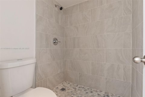 Купить кондоминиум в Плантация, Флорида 2 спальни, 87.33м2, № 1939916 - фото 21