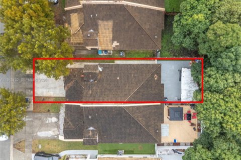 Casa en venta en Cutler Bay, Florida, 3 dormitorios, 121.61 m2 № 2001528 - foto 14